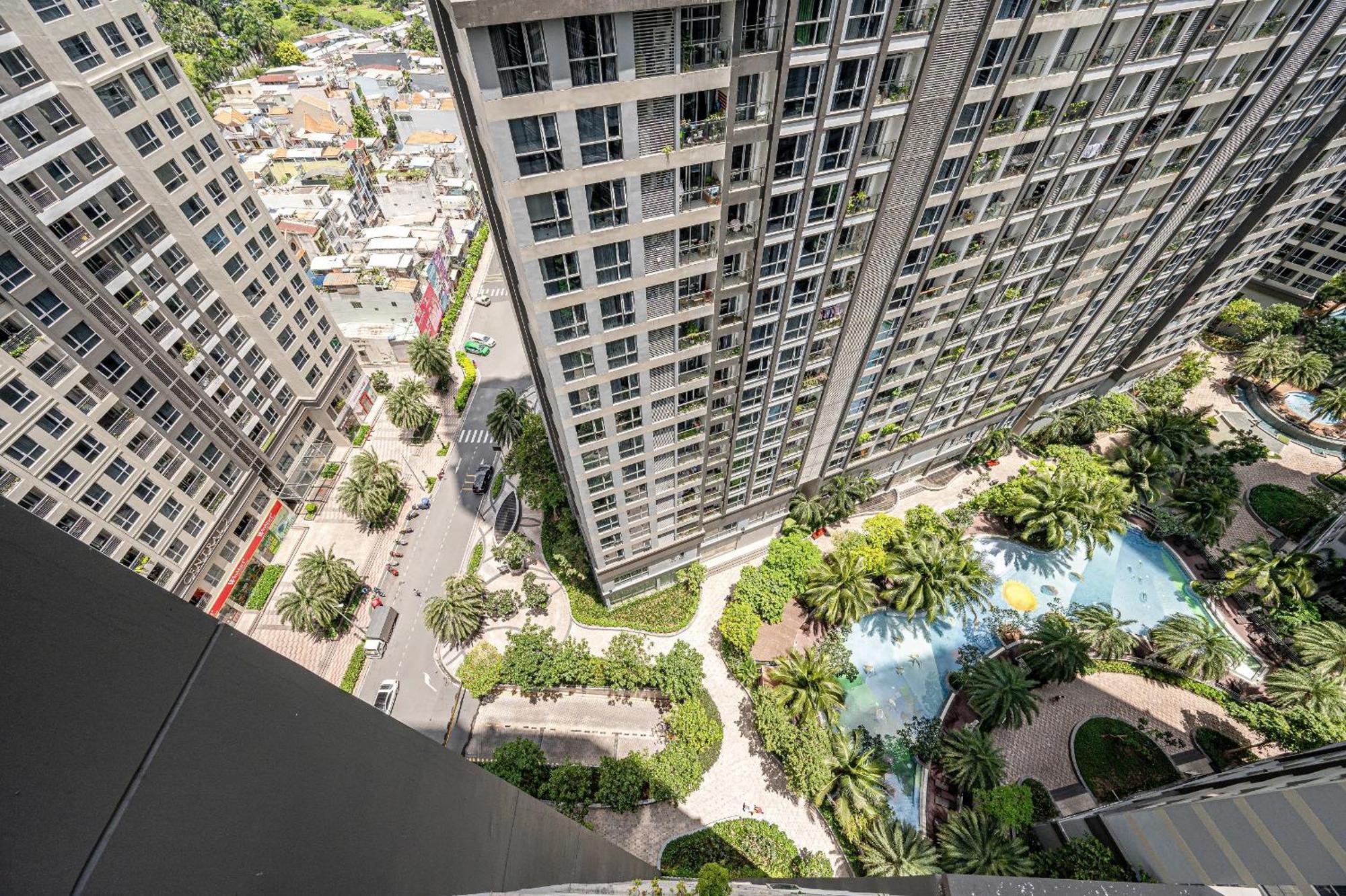 Vinhome Central Park Apartment Хошимин Экстерьер фото